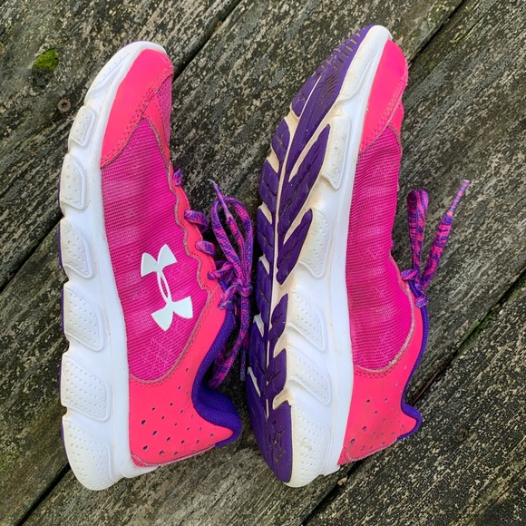 Under Armour pink & purple sneakers Y 4 - Picture 4 of 7